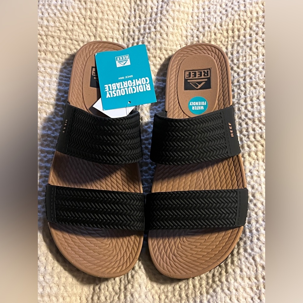 Reef Black and Tan Water Vista Slides women’s size 9